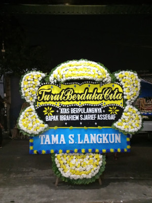 Papan Bunga Duka di 24 Ilir